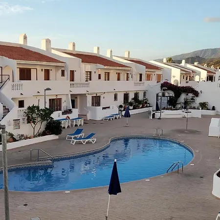Apartamento Con La Piscina Climatizada Los Cristianos (Tenerife)
